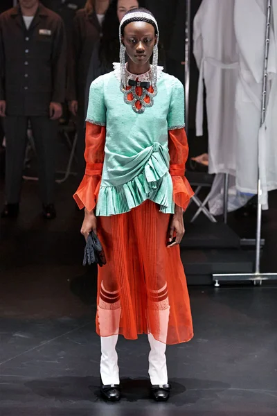 Look 38